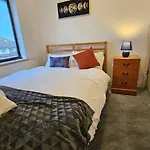 Swankyhome 4 Groups Near M5.